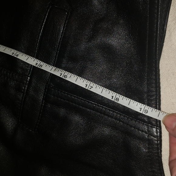black leather vest. Made in Italy. Small - Picture 6 of 8